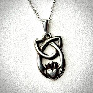 Solvar Sterling Silver Celtic Knot Pendant Necklace